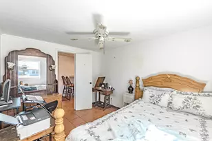 281 NE 46th St, Pompano Beach, FL 33064 - Photo 16