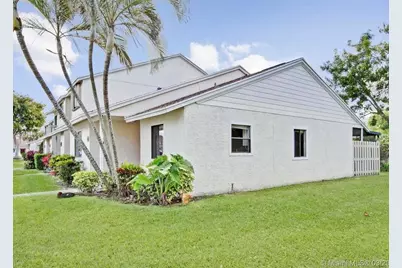 6508 Dockside Circle, Greenacres, FL 33463 - Photo 4