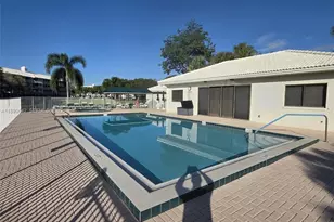 6073 Balboa Cir, Boca Raton, FL 33433 - Photo 8