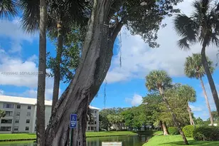 6073 Balboa Cir, Boca Raton, FL 33433 - Photo 10