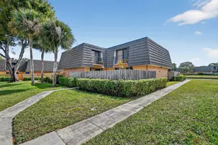 4210 42nd Way, West Palm Beach, FL 33407 - Photo 2