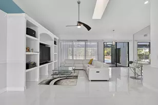 221 Cypress Trce, Royal Palm Beach, FL 33411 - Photo 4