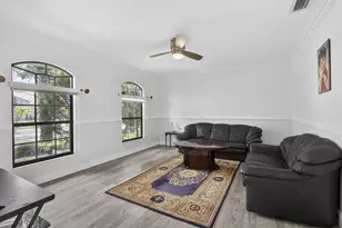 221 Cypress Trce, Royal Palm Beach, FL 33411 - Photo 14