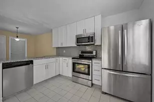 1945 Stratford Way, West Palm Beach, FL 33409 - Photo 10