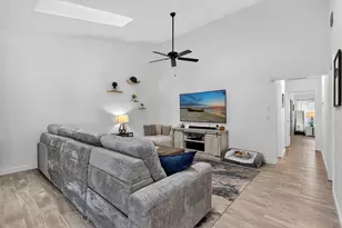 235 SW 29th Ave, Delray Beach, FL 33445 - Photo 10