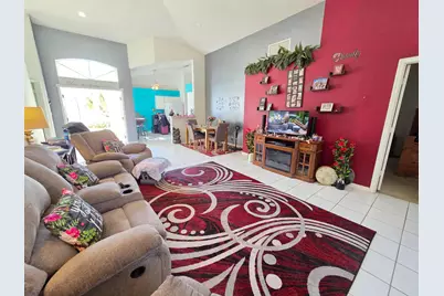 286 Saratoga Boulevard E, Royal Palm Beach, FL 33411 - Photo 6