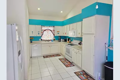 286 Saratoga Boulevard E, Royal Palm Beach, FL 33411 - Photo 10