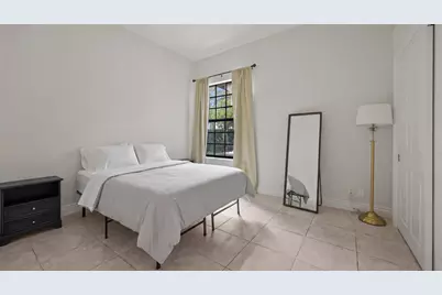 2055 Regents Boulevard, West Palm Beach, FL 33409 - Photo 20