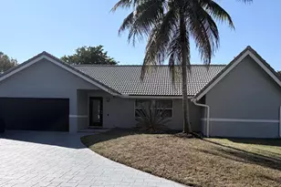 832 NW 108th Ln, Coral Springs, FL 33071 - Photo 2