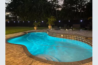 832 NW 108th Lane, Coral Springs, FL 33071 - Photo 4