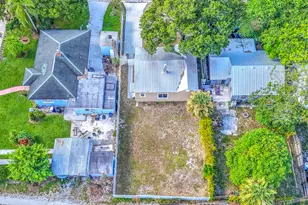 1204 Easter Ave, Fort Pierce, FL 34950 - Photo 2