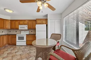 6060 SE Martinique Dr, Stuart, FL 34997 - Photo 8