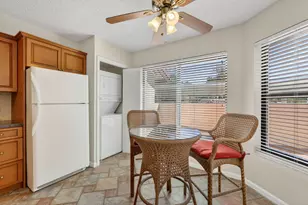 6060 SE Martinique Dr, Stuart, FL 34997 - Photo 8