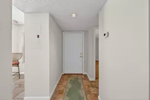 6060 SE Martinique Dr, Stuart, FL 34997 - Photo 4