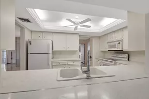 428 Pine Villa Dr, Atlantis, FL 33462 - Photo 12