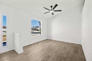 4622 SW Wade Dr, Port Saint Lucie, FL 34953 - Photo 8