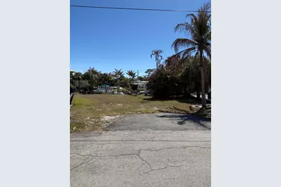 4575 SE Dixie Highway, Stuart, FL 34997 - Photo 2