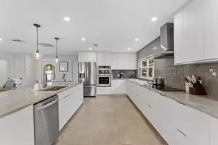 9329 SW 2nd St, Boca Raton, FL 33428 - Photo 8