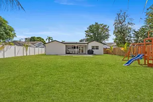 9329 SW 2nd St, Boca Raton, FL 33428 - Photo 32