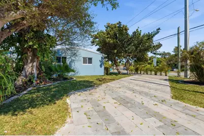 1115 S Seacrest Boulevard, Boynton Beach, FL 33435 - Photo 4