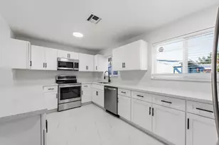 1115 S Seacrest Blvd, Boynton Beach, FL 33435 - Photo 10