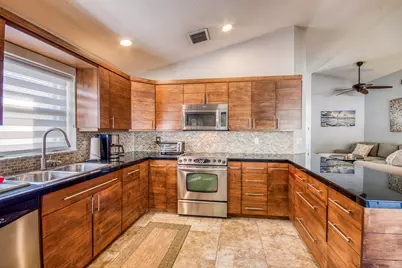 1838 Barnstable Road, Wellington, FL 33414 - Photo 12