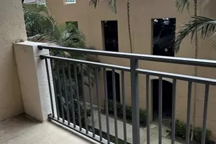 616 Clearwater Park Rd, West Palm Beach, FL 33401 - Photo 6