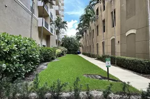 616 Clearwater Park Rd, West Palm Beach, FL 33401 - Photo 14