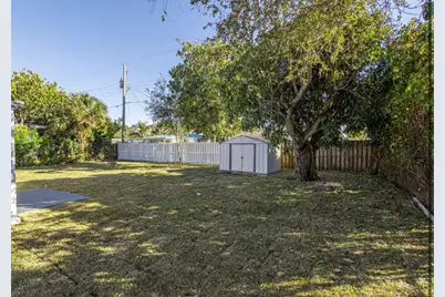 430 E Ilex Drive, West Palm Beach, FL 33403 - Photo 20