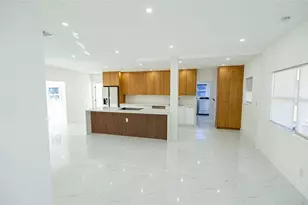 430 E Ilex Dr, West Palm Beach, FL 33403 - Photo 6