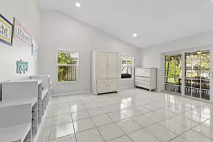 6861 SW 17th St, Plantation, FL 33317 - Photo 14