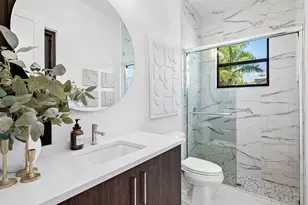 8325 Royal County Down Rd, Boca Raton, FL 33434 - Photo 20