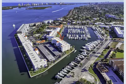 21 Yacht Club Drive #505, North Palm Beach, FL 33408 - Photo 32