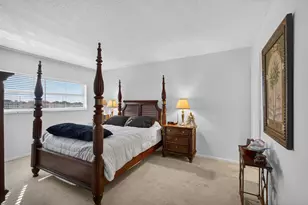 21 Yacht Club Dr, North Palm Beach, FL 33408 - Photo 22