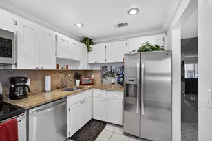 21 Yacht Club Dr, North Palm Beach, FL 33408 - Photo 16