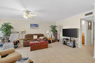 220 High Point Ct E, Delray Beach, FL 33445 - Photo 6
