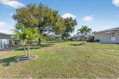 220 High Point Court E #B, Delray Beach, FL 33445 - Photo 20