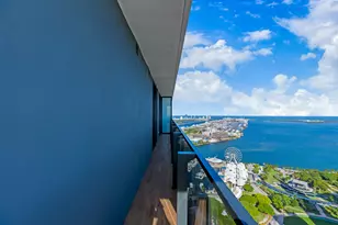 398 NE 5th St, Miami, FL 33132 - Photo 44