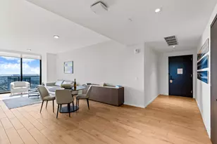 398 NE 5th St, Miami, FL 33132 - Photo 4