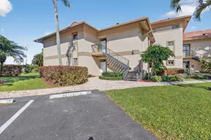 19197 Sabal Lake Dr, Boca Raton, FL 33434 - Photo 2
