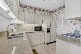 19197 Sabal Lake Dr, Boca Raton, FL 33434 - Photo 10