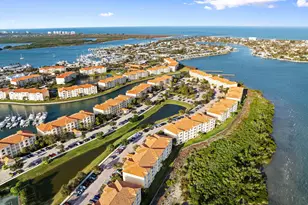 25 Harbour Isle Dr W, Fort Pierce, FL 34949 - Photo 2