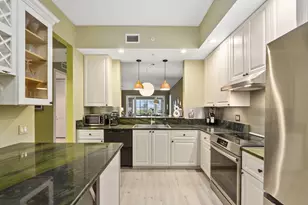 25 Harbour Isle Dr W, Fort Pierce, FL 34949 - Photo 12