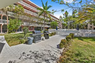 200 NE 12th Ave, Hallandale Beach, FL 33009 - Photo 28