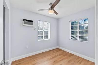 3800 N 10th Avenue N, Palm Springs, FL 33461 - Photo 10