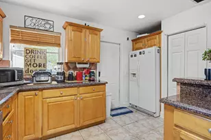 1400 Cardinal Ln, Lantana, FL 33462 - Photo 12