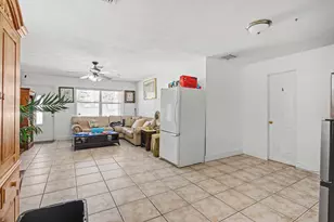 1400 Cardinal Ln, Lantana, FL 33462 - Photo 6