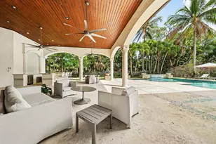 1920 Flagler Estates Dr, West Palm Beach, FL 33411 - Photo 18