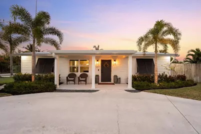 247 SW Riverway Boulevard, Palm City, FL 34990 - Photo 2