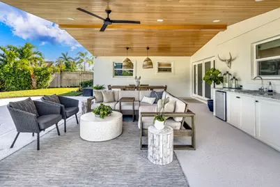 247 SW Riverway Boulevard, Palm City, FL 34990 - Photo 8